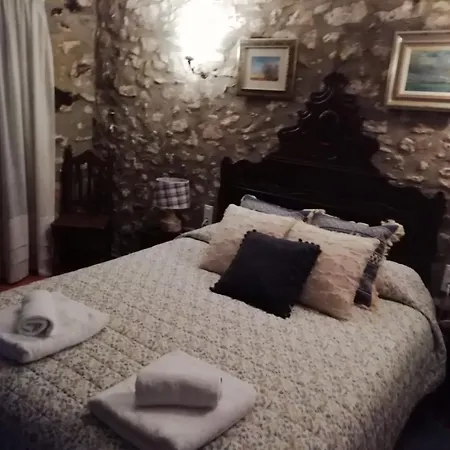 Cal Pons Bed & Breakfast *